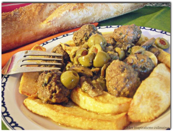 Tajine zitoune (olives ), Kefta et pommes de terre Tajine zitoune (olives ), Kefta et pommes de terre