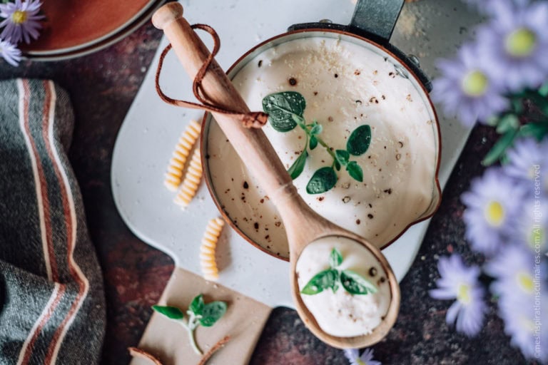 La Sauce Alfredo crémeuse : Recette sans oeuf