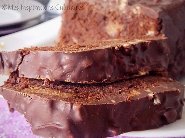 Cake chocolat, glaçage chocolat, praliné, noisettes - Cecilecooks