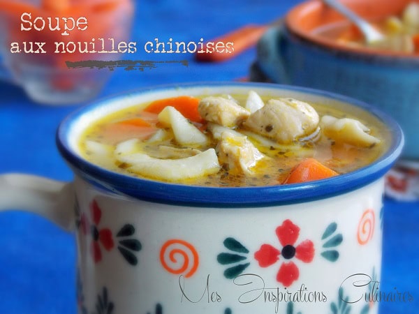 Soupe aux nouilles chinoises au poulet