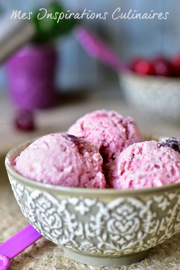 Glace à la cerise 