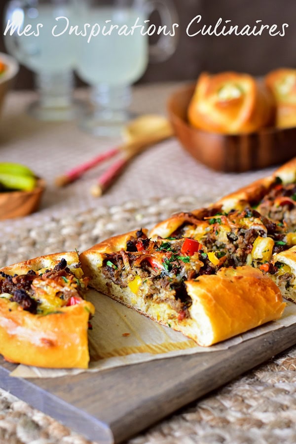Pizza turque a la viande hachée, pide pizza
