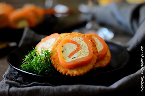 Roules De Saumon Fume Et Boursin Bouchee Aperitive Le Blog