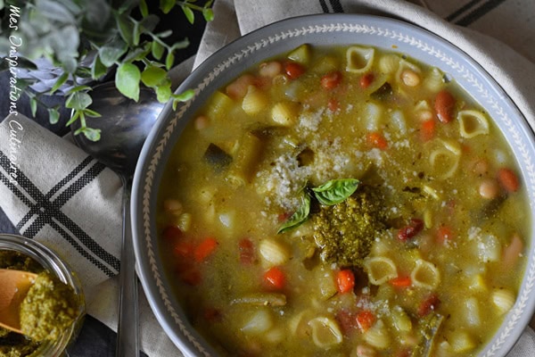 Soupe au pistou traditionnelle au basilic