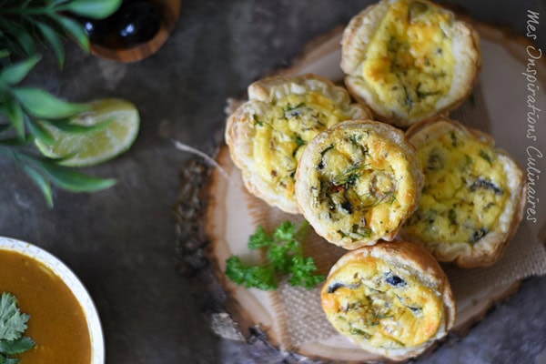 Quiche au fromage, olives et ciboulette