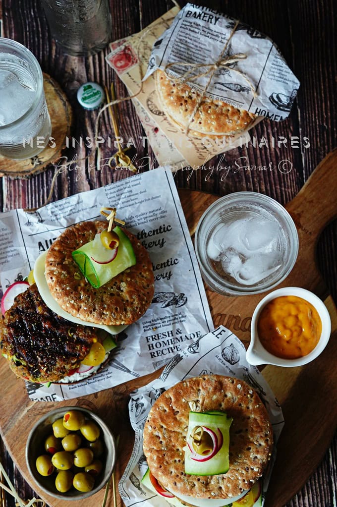 Burger au riz brun et haricots noirs 