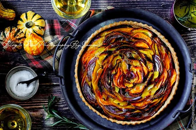Tarte butternut, patate douce et oignons caramélisés Tarte butternut, patate douce et oignons caramélisés