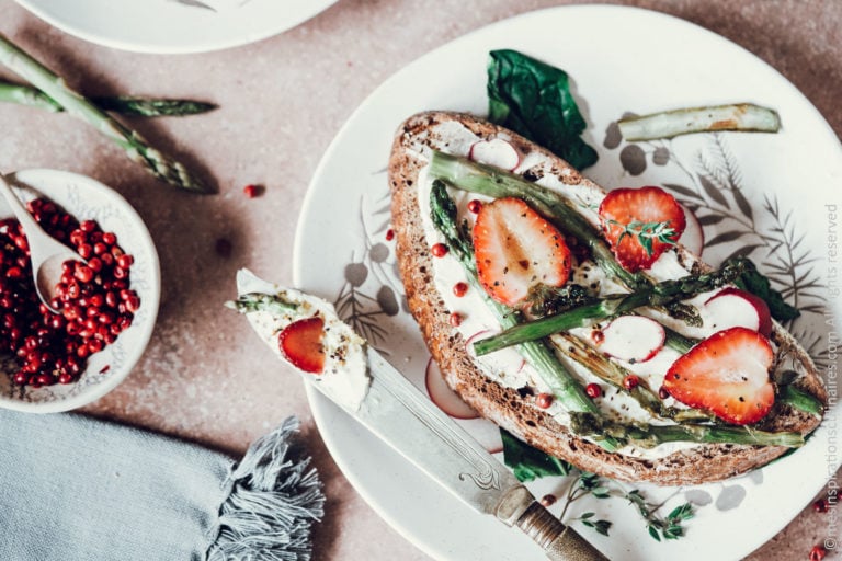 Comment faire des crostini (fraises et asperges)