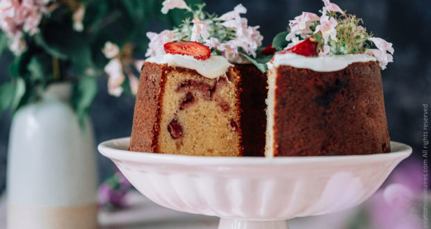 Gâteau au chocolat blanc aux fraises