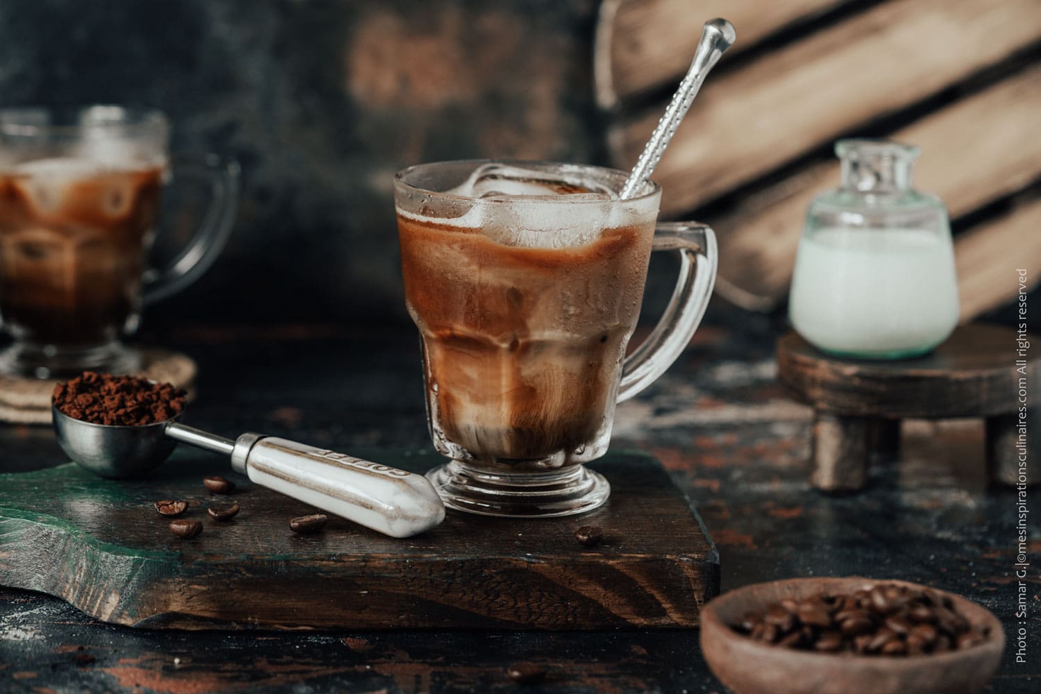 Comment faire du café infusé à la vanille et du lait à la vanille