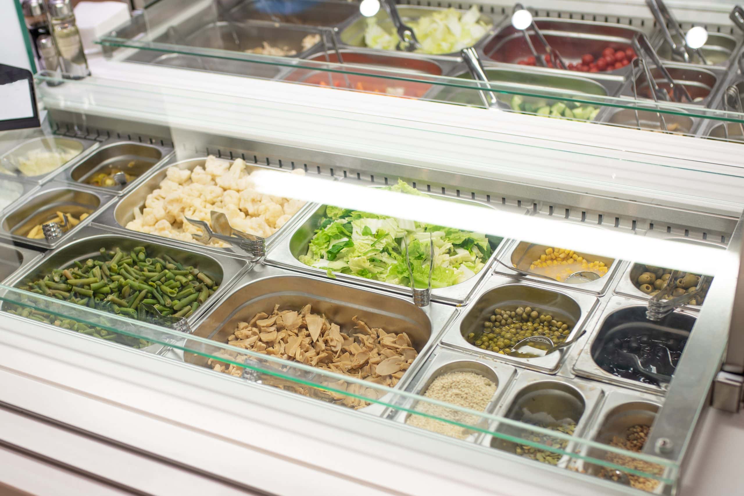 Saladette à poser : l’équipement indispensable pour une préparation rapide et hygiénique