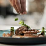 Quel budget prévoir pour un CAP Cuisine ? École, CFA ou distance 