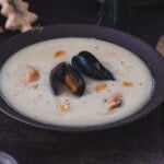 Crème de pomme de terre à l’ail rôti