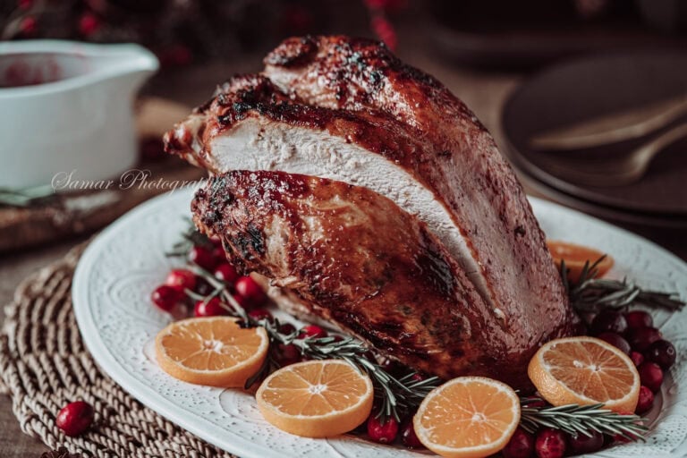 Poitrine de dinde au four aux canneberges et à l’orange : une recette festive, savoureuse et facile
