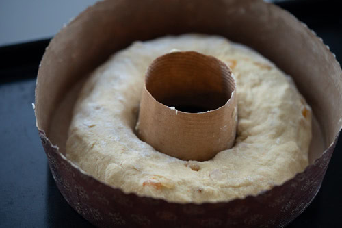 déposer dans le moule