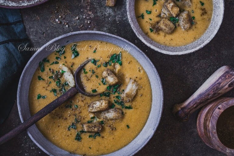 Soupe de lentilles rouges et butternut : La recette palestinienne réconfortante